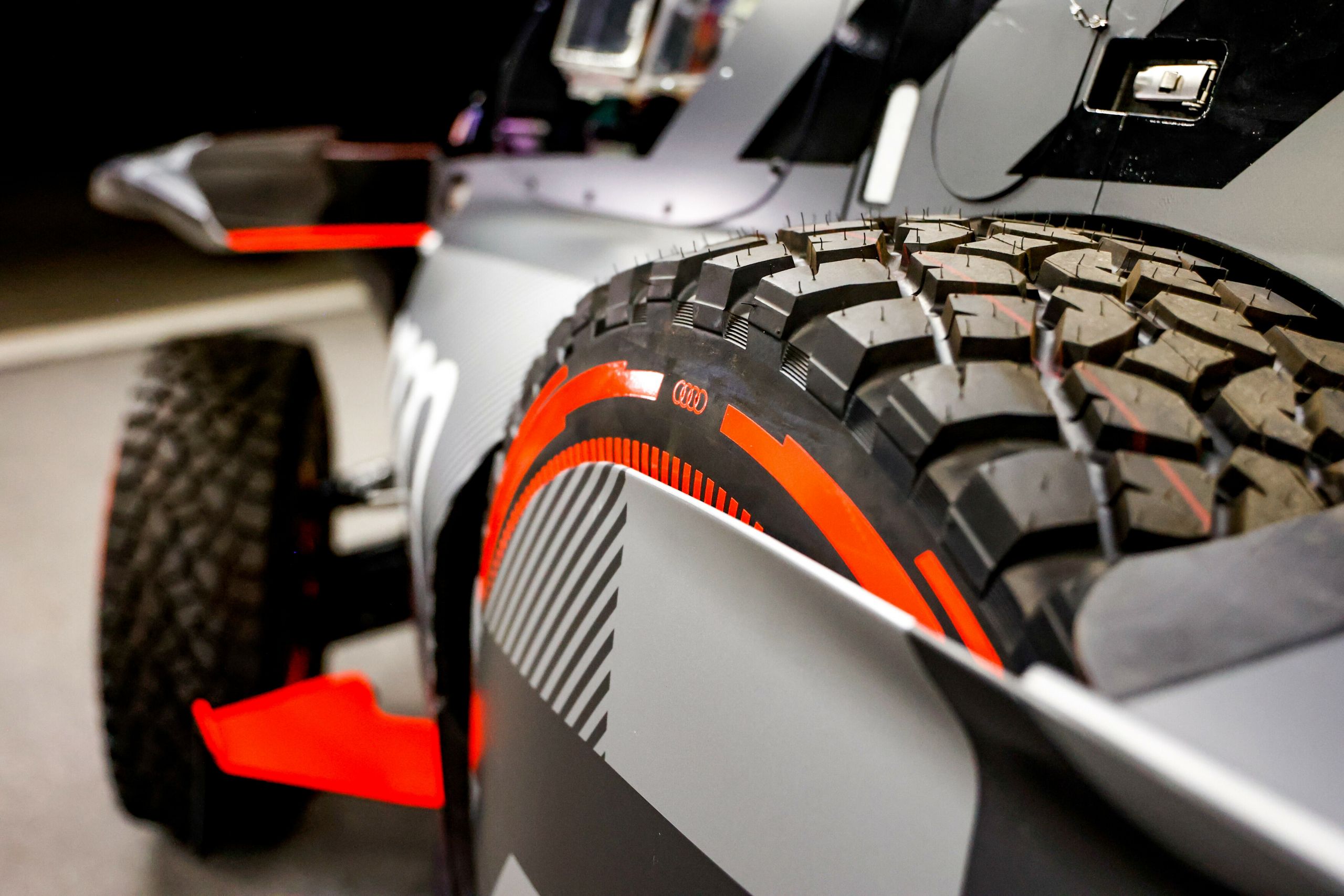 Dakar Rallly Audi RS Q e tron tire